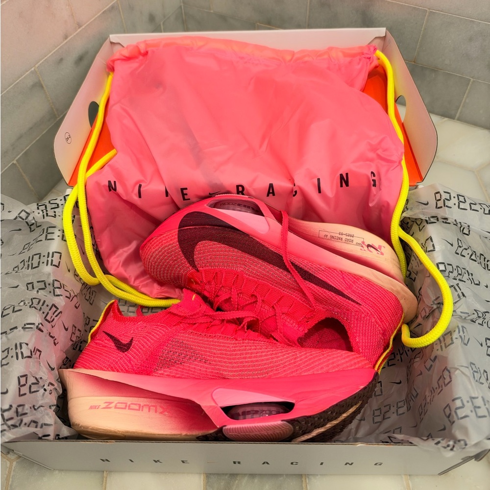 Nike Women’s AlphaFly 3 - hot pink